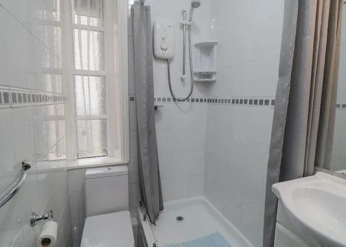 The Seahome * スカーバラ