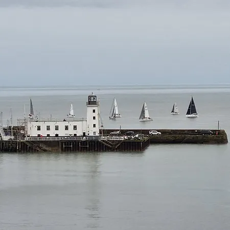 Apartment The Seahome Scarborough